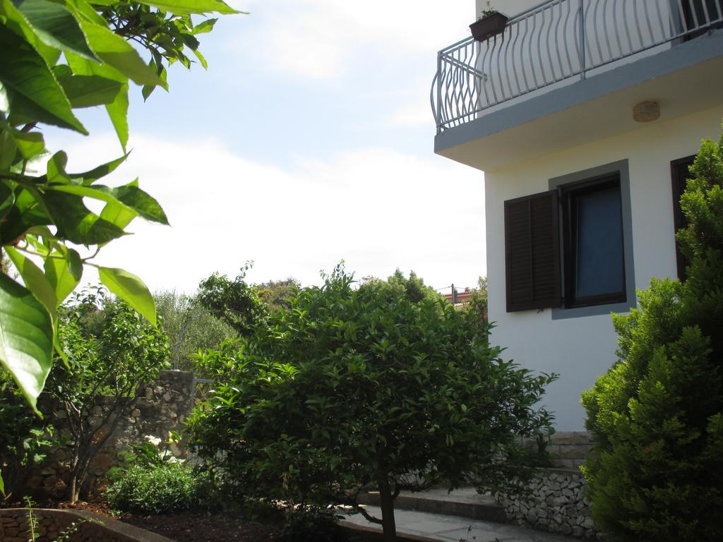 Apartment Lavanda Nova Ražanj Екстериор снимка