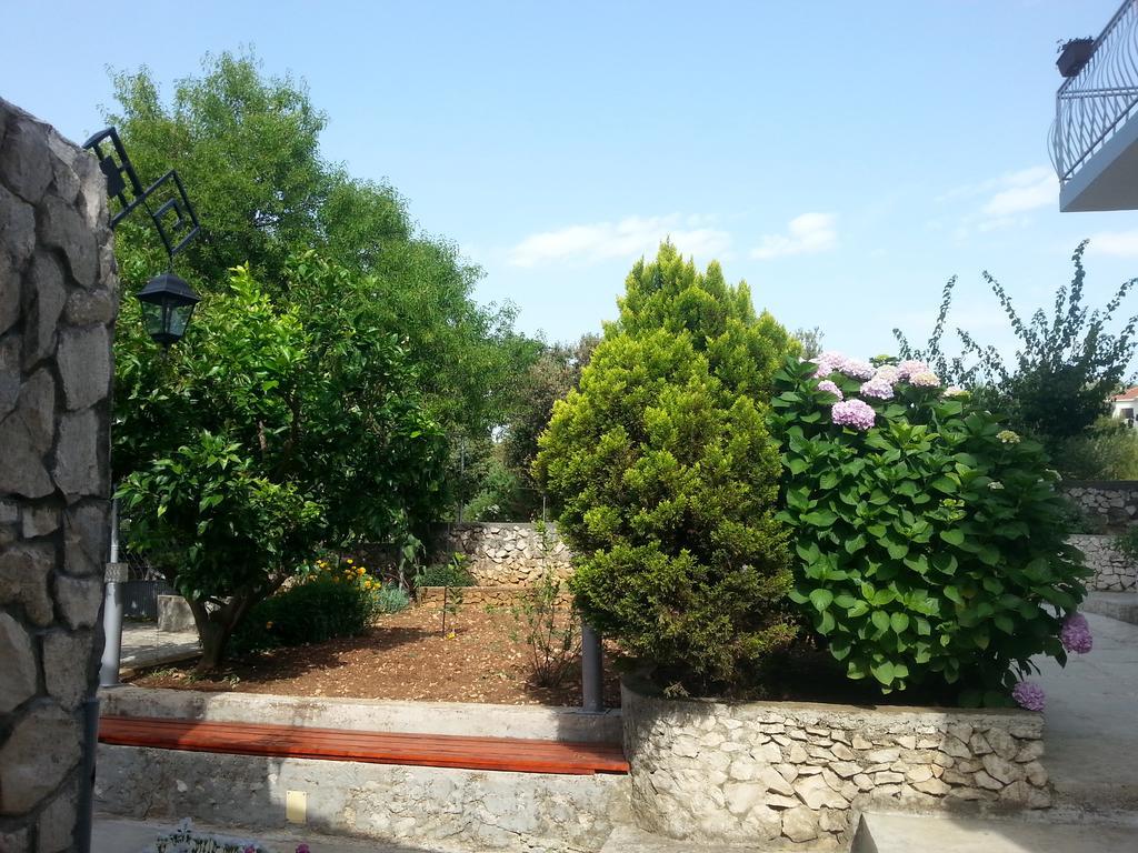 Apartment Lavanda Nova Ražanj Екстериор снимка