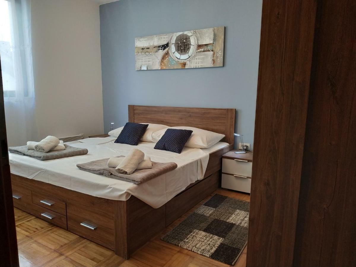 Apartment Lavanda Nova Ražanj Екстериор снимка